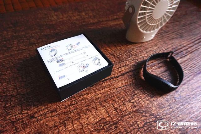 bong 3 HR智能手環(huán)首發(fā)開箱評測 169的價格和小米手環(huán)2比怎樣？