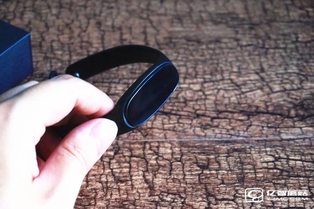 bong 3 HR智能手環(huán)首發(fā)開箱評測 169的價格和小米手環(huán)2比怎樣？