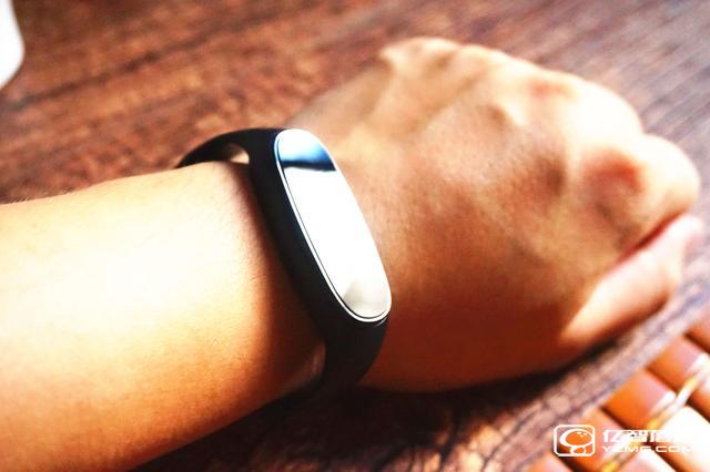 bong 3 HR智能手環(huán)首發(fā)開箱評測 169的價格和小米手環(huán)2比怎樣？