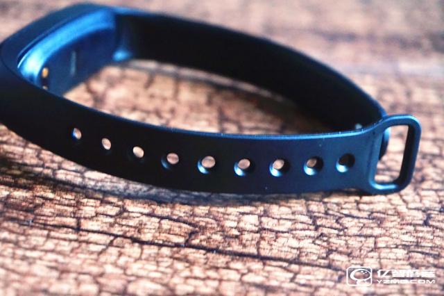 bong 3 HR智能手環(huán)首發(fā)開箱評測 169的價格和小米手環(huán)2比怎樣？