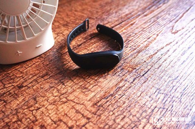 bong 3 HR智能手環(huán)首發(fā)開箱評測 169的價格和小米手環(huán)2比怎樣？