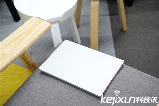 小米筆記本Air今日開賣! 市場如何見分曉