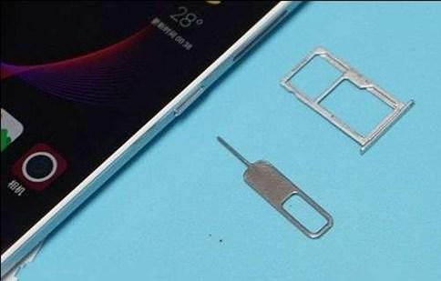 低價來襲!中興Blade ;A2怎么安裝SIM卡?