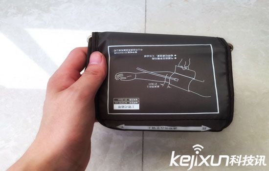 樂心i5s電子血壓儀評(píng)測(cè)：智能與現(xiàn)實(shí)結(jié)合 操作性方便的血壓儀