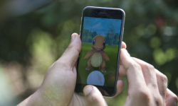 想玩《Pokemon Go》戴上英特爾的AR眼鏡就如愿了