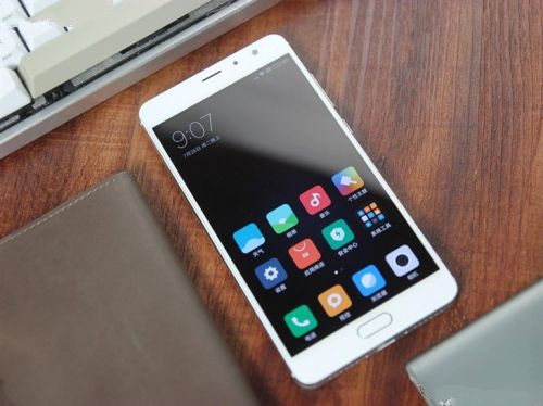 不買最貴/只買最對 高質價比手機推薦 