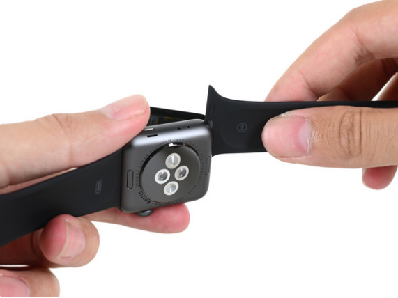 Apple Watch Series 2拆解: 機內已經大不同