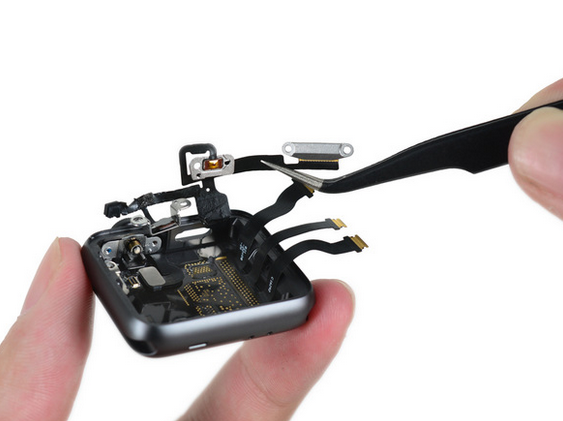 Apple Watch Series 2拆解: 機內已經大不同
