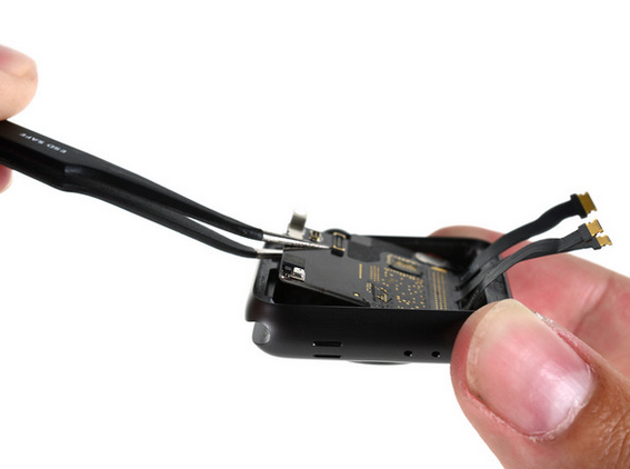 Apple Watch Series 2拆解: 機內已經大不同