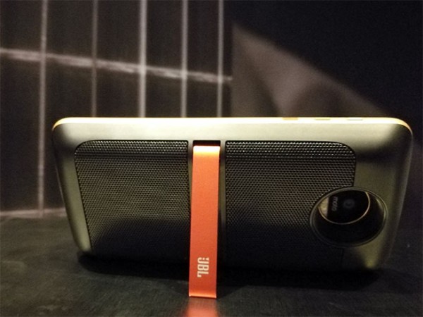 谷歌向左聯想向右 Moto Z模塊化手機路在何方?