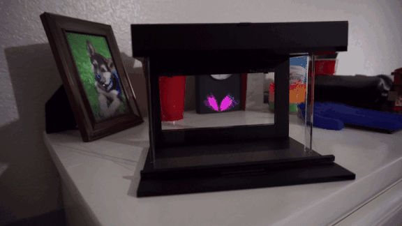 全息圖并不遙遠 這款小裝置用<a href=/mobile/ target=_blank class=infotextkey>手機</a>就能實現(xiàn)