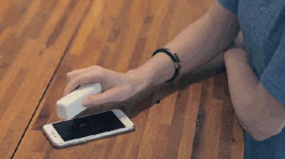 Cleanty便攜消毒器 口紅大小揮揮手就能殺菌