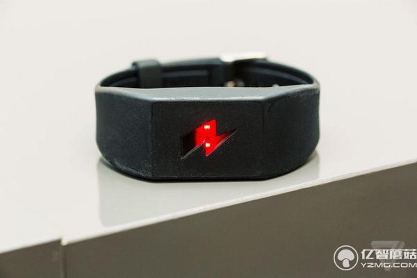 通過點電擊手環改掉壞毛病?誰試誰知道