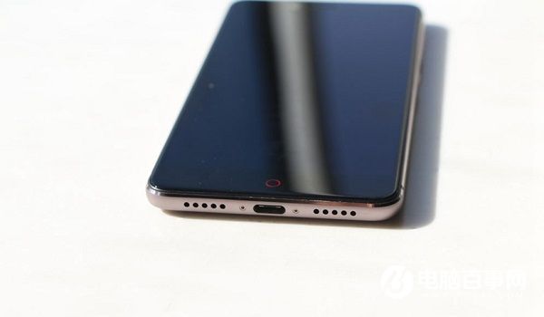 簡(jiǎn)約弧形天線設(shè)計(jì) nubia Z11 miniS圖賞