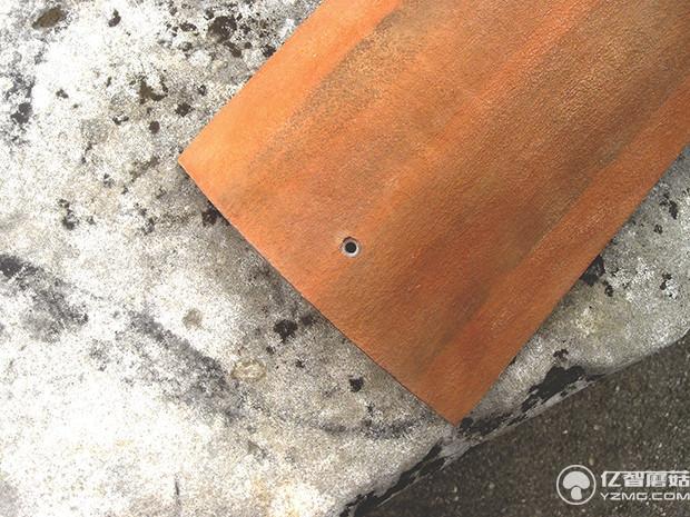 這不是普通磚瓦！這是能吸收太陽能的好玩意兒