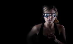 這副花哨的眼鏡讓你躲過面部識別