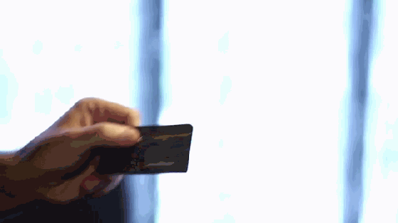 密碼太多難記?這款手環一掃就能自動輸入密碼