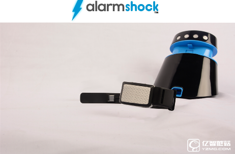 自虐傾向鬧鐘手環 感覺叫不醒你就直接電擊你