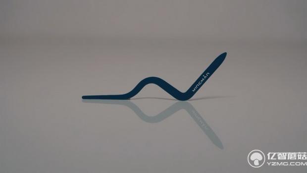 襯衫領子塌太猥瑣？戴上這個棍兒讓領子硬起來