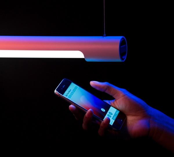 這燈不會打攪你的美事 能和你同起同睡一同工作