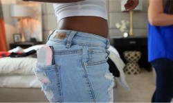 BumpOut藍牙音箱：可以貼在手機上音效完美