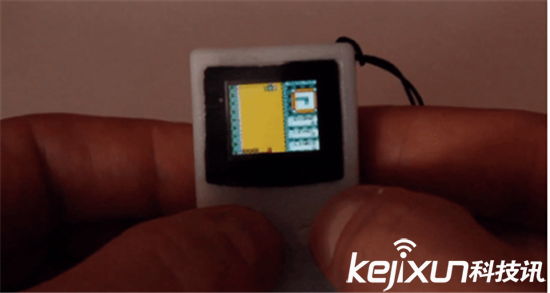 大神自制掌機(jī)Game Boy 或?yàn)槭郎献钚〉挠螒驒C(jī)