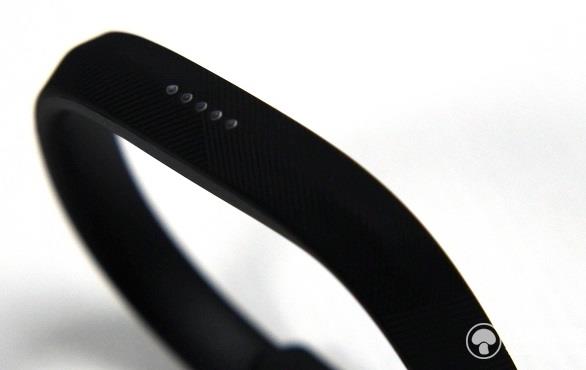 Fitbit Flex 2智能手環評測:支持游泳記錄 Fitbit Flex 2智能手環評測:支持游泳記錄