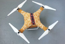 藝術(shù)家為無人機(jī)設(shè)計毛衣 既美觀又保暖