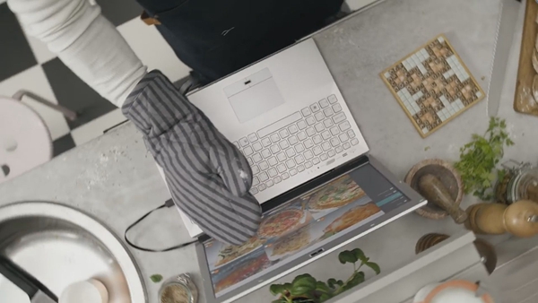 像iPad一樣操控筆記本？這個小玩意就能滿足你 智能公會