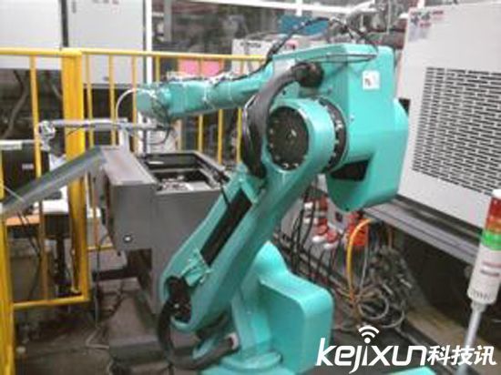 人工智能機器人搶人飯碗?蓋茨有話說