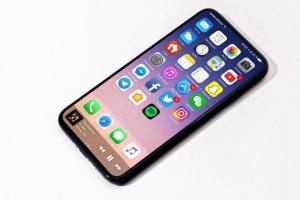 iPhone 8也許很驚艷 但這設計連分析師都搖頭了