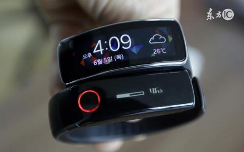 和智能手表相比:智能手環這個缺陷太致命