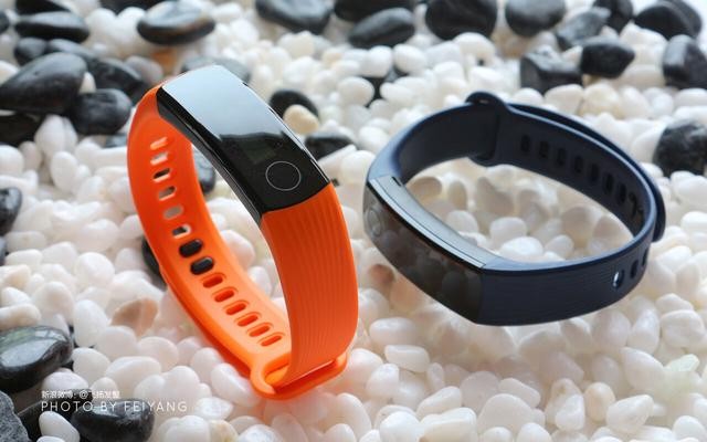榮耀手環(huán)3體驗：一次充電可用30天 戶外運(yùn)動的好搭檔
