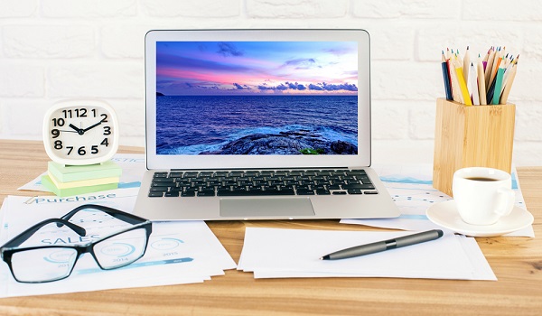 四款便攜時尚性能強勁的商務筆記本推薦