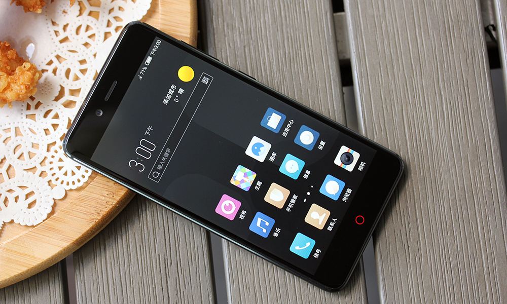 努比亞Z17miniS正式發布:3D曲面玻璃+四攝像頭