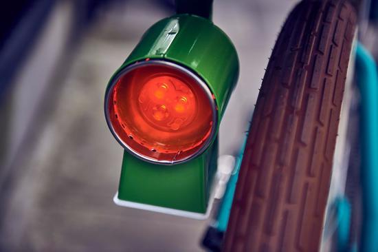 這是啥做了車燈?