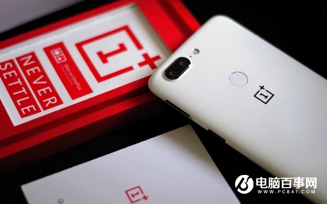 讓人愛不釋手!一加5T砂巖白限量版開箱圖賞