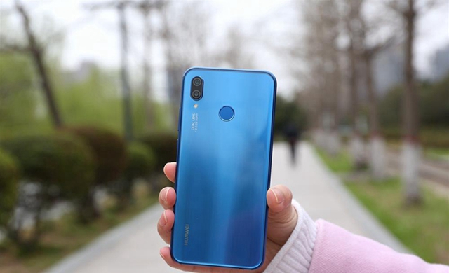 2000元左右的手機哪個好 八款值得買的2000左右的手機推薦