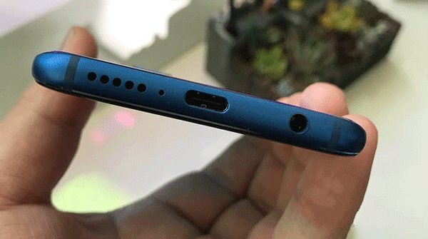 榮耀10配置怎么樣 榮耀10參數(shù)和真機(jī)圖賞