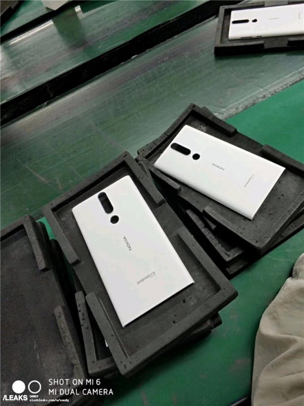 諾基亞Android One新機(jī)諜照:Lumia既視感