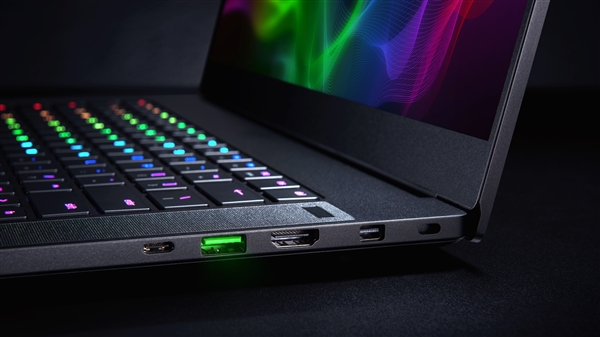 16999元起！雷蛇2018款靈刃游戲本發布：最小巧15寸