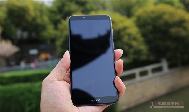 四月千元機(jī)哪款好 2018年4月值得買(mǎi)的千元手機(jī)推薦