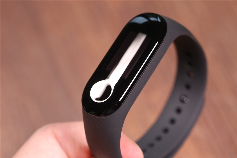 續航超20天！小米手環3評測：大屏幕+50米防水
