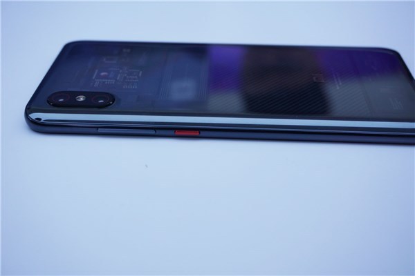 小米8透明探索版配置怎么樣 小米8透明探索版參數與圖賞