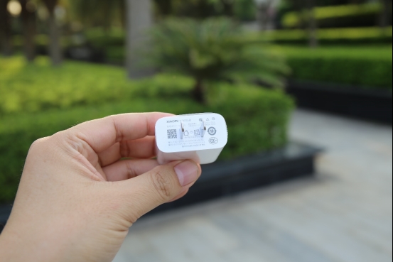 2018最強安卓旗艦!小米8詳細評測