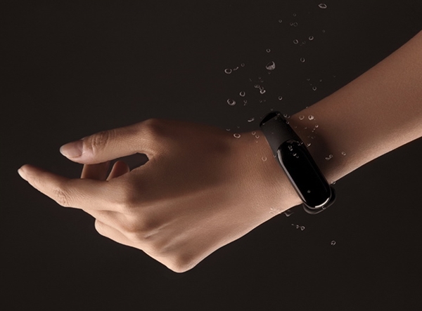 小米手環3開賣:抬腕亮屏+續航20天+ 售價169元!