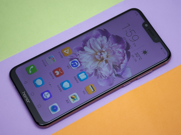 榮耀Play值得買嗎?榮耀Play評測:表現出色的游戲手機