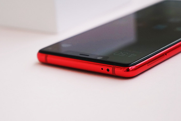 小米8 SE紅色好看嗎？小米8 SE亮紅色開箱圖賞