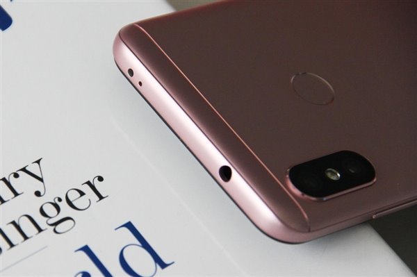 紅米6 Pro配置怎么樣 紅米6 Pro參數(shù)與真機圖賞