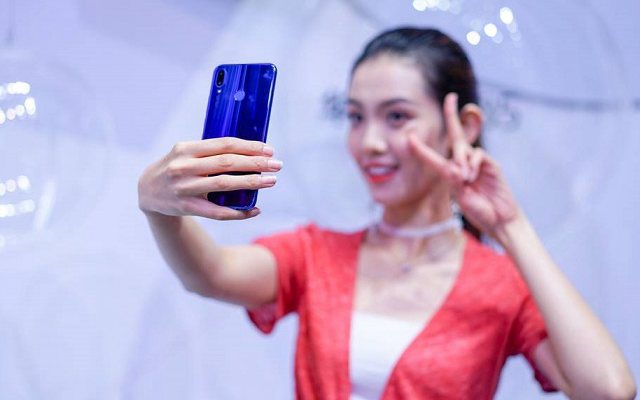 華為nova3和3i哪個好 華為nova3i和nova3區別對比